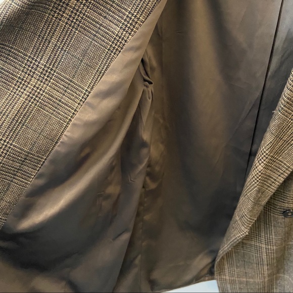 Blazer - Picture 4 of 9